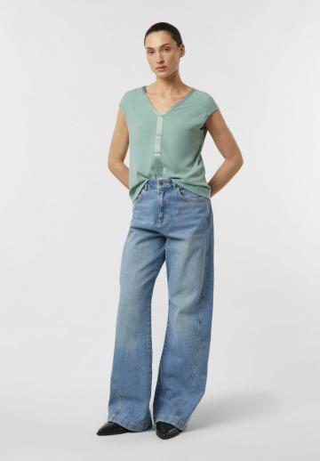 Атласная блузка