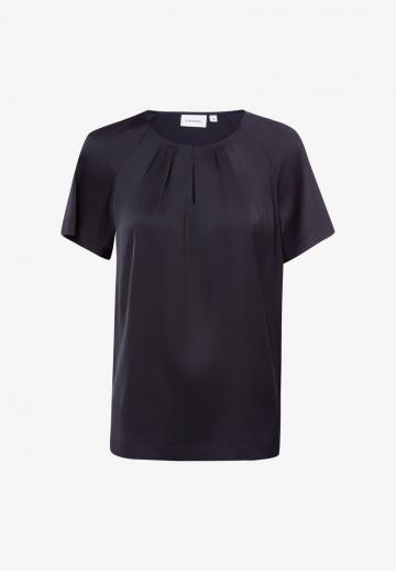 Атласная блузка
