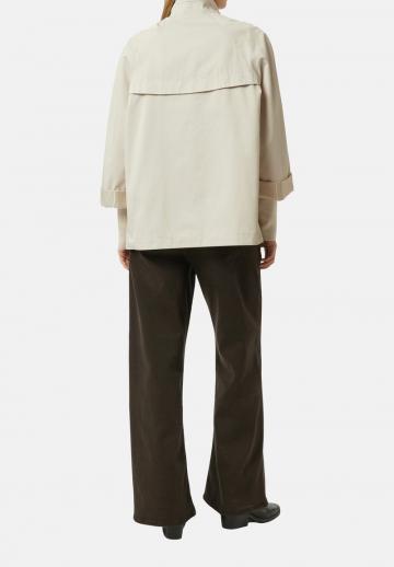 Короткое пальто