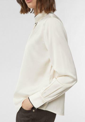 Атласная блузка