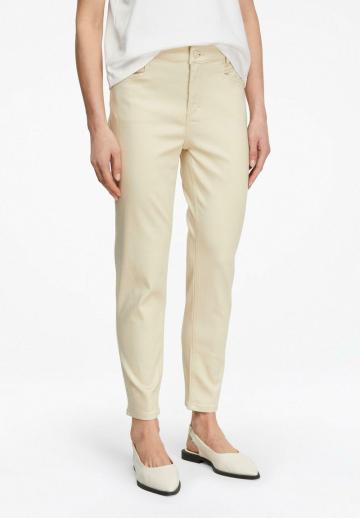 Короткие джинсы