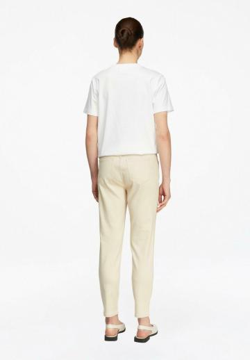 Короткие джинсы