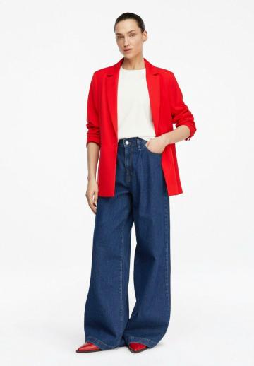 Короткое пальто