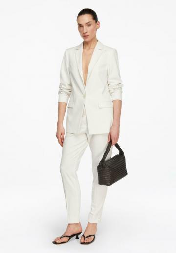 Короткое пальто