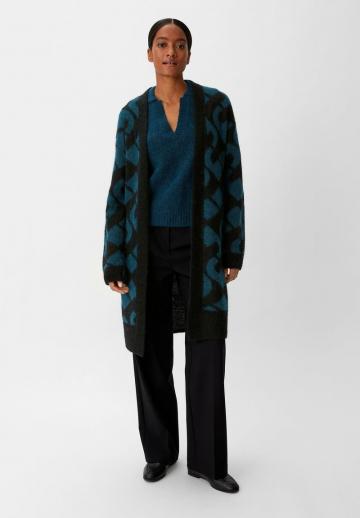 Жаккардовая вязаная кофта