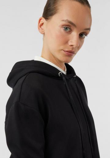 Пуловер с капюшоном