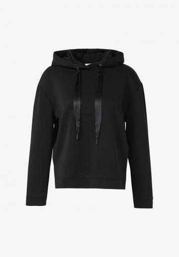 Пуловер с капюшоном