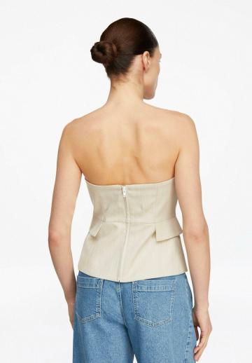 Топ без бретелек