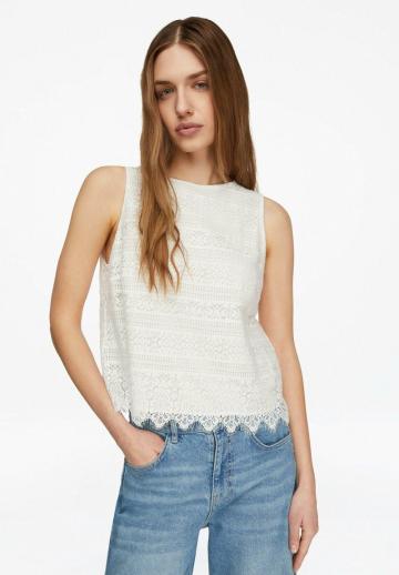 Кружевная блузка