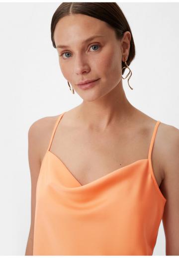 Топ на бретельках