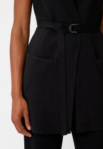 Длинный жилет