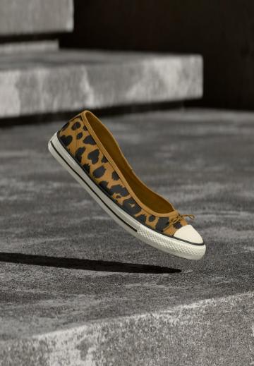 Спортивные балетки