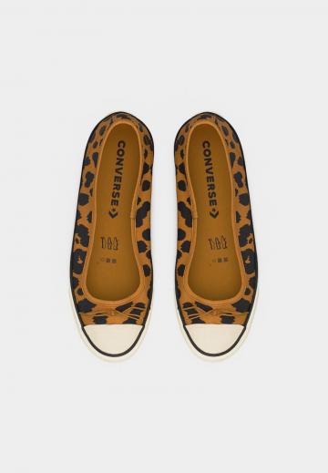 Спортивные балетки