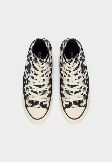 Высокие кеды