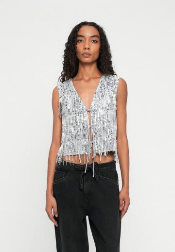 Короткая куртка