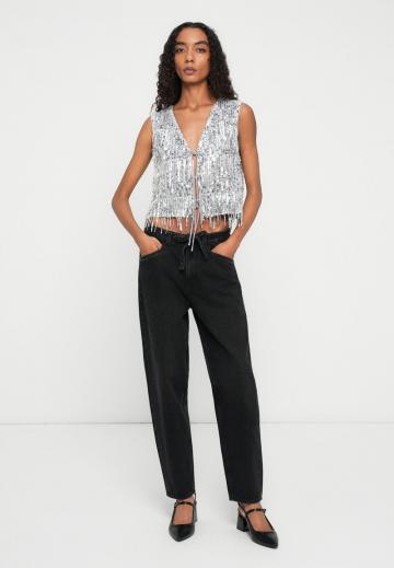 Короткая куртка