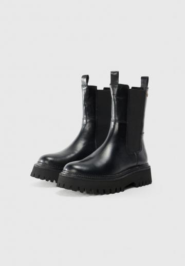 Сапоги на платформе