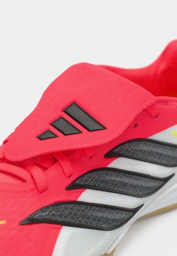 Футбольные бутсы