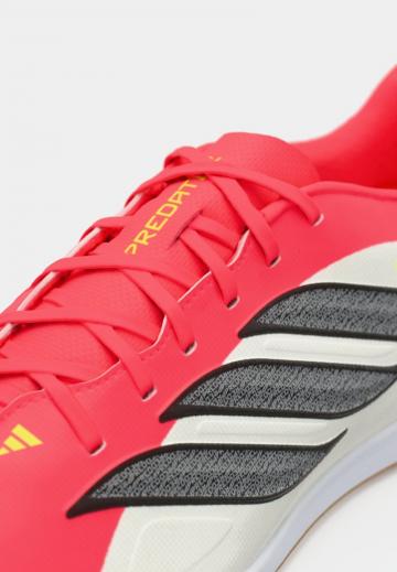 Футбольные бутсы