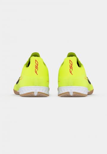 Футбольные бутсы