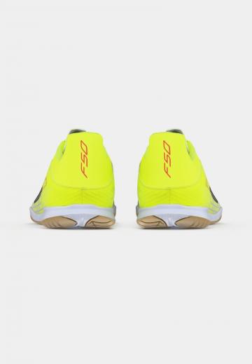 Футбольные бутсы