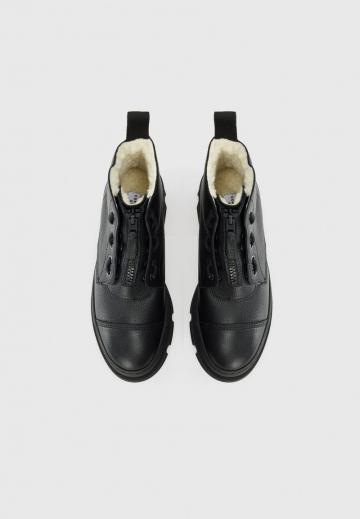 Зимние ботинки