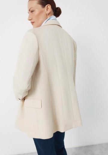 Короткое пальто