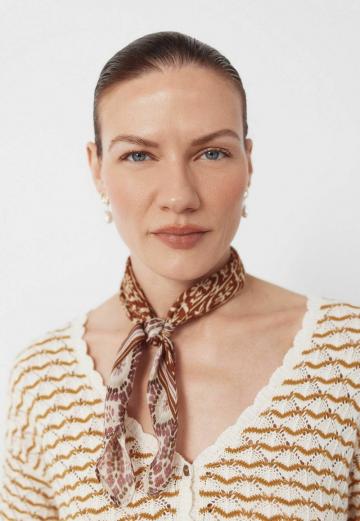 Вязаная кофта