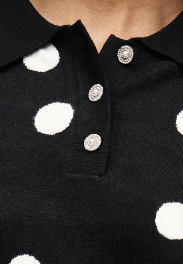 Пуловер с воротником поло