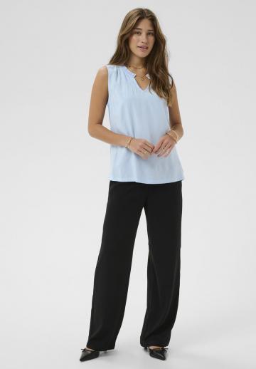 Блузка без рукавов
