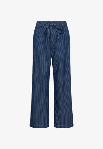 Свободные джинсы