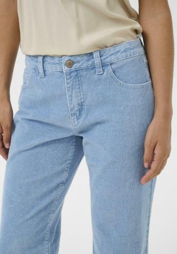 Прямые джинсы