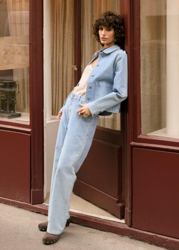 Прямые джинсы