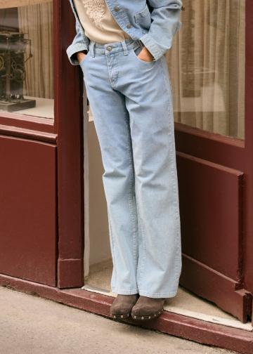 Прямые джинсы