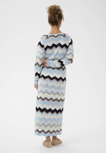 Вязаное платье