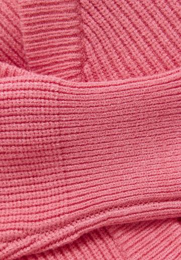 Вязаная кофта