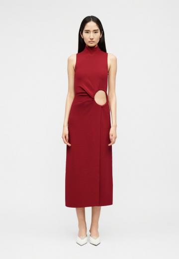 Вязаное платье