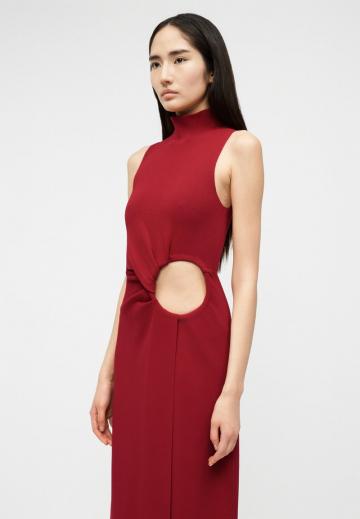 Вязаное платье