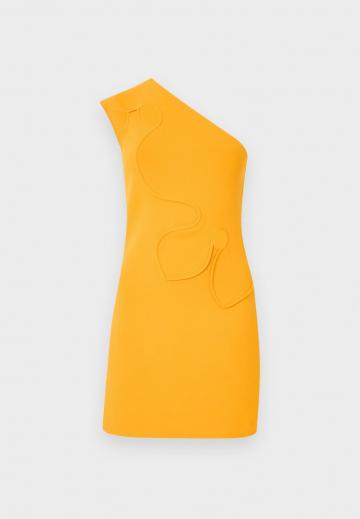 Вязаное платье