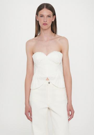 Топ без бретелек