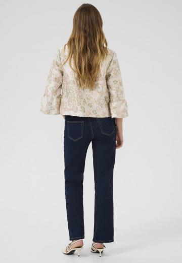 Короткая куртка