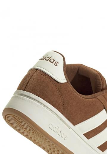 Тренировочные кроссовки