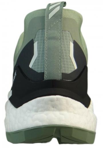 Беговые кроссовки