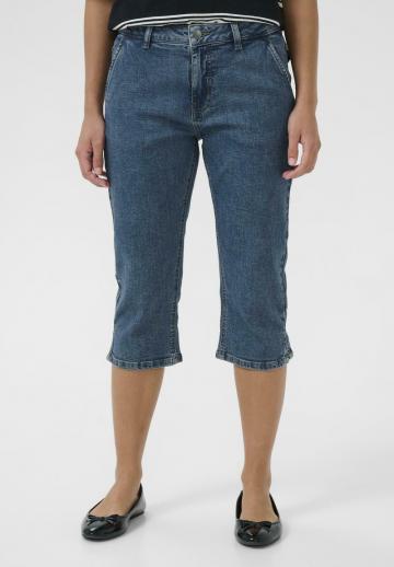 Короткие джинсы