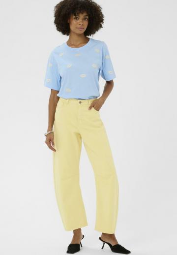 Свободные джинсы