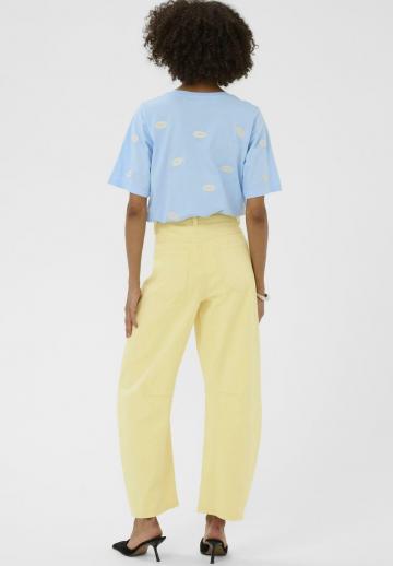 Свободные джинсы