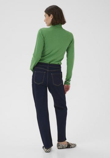 Прямые джинсы