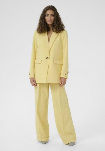 Короткое пальто