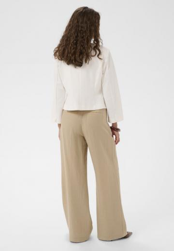 Короткий блейзер