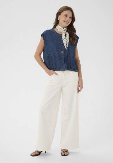 Джинсовая жилетка